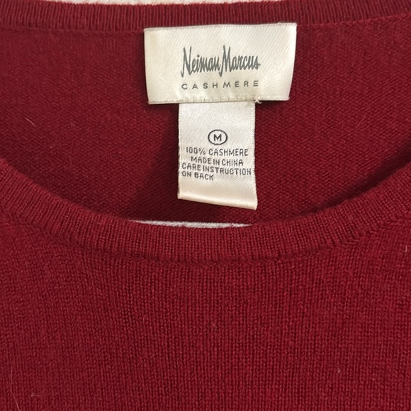 Gorgeous Rust/red Neiman Marcus M cashmere sweater - Picture 2 of 5